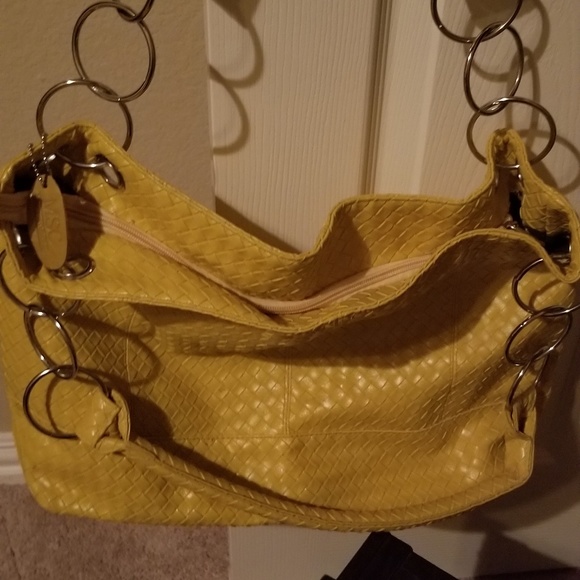 "SOLD" MSC (MainStreet Collections) Purse - Picture 3 of 5